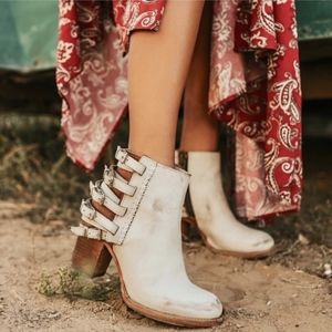 RARE FreeBird Hermosa Ice Ankle Booties size 7